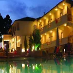 Paradise Hotel 3*
