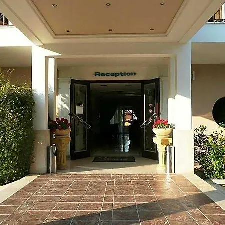 Hotel Paradise 3*