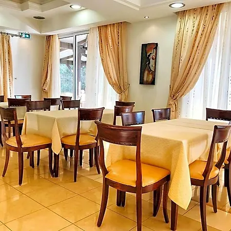 Hotel Paradise 3*