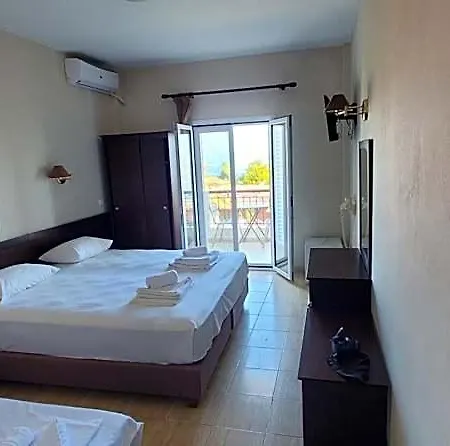 Paradise Hotel 3*