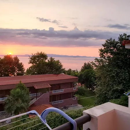 Paradise Hotel 3*