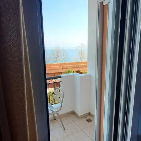 Paradise Hotel 3*